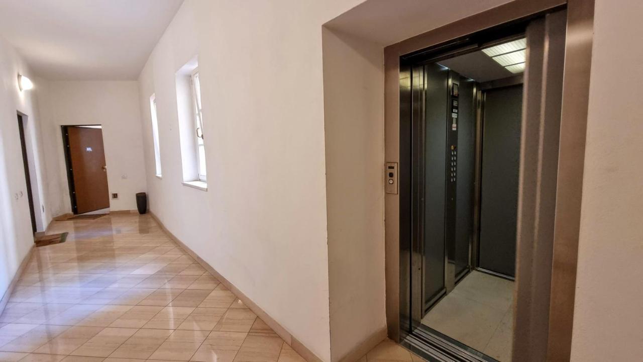 Al Trionfo 3 Apartment Trieste Bagian luar foto