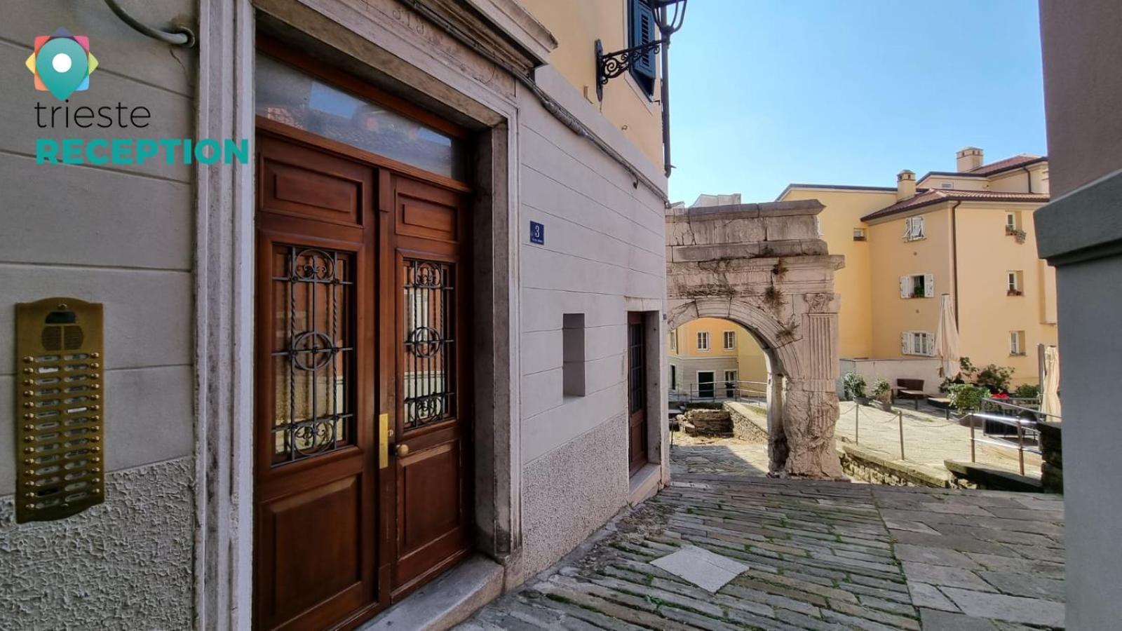 Al Trionfo 3 Apartment Trieste Bagian luar foto